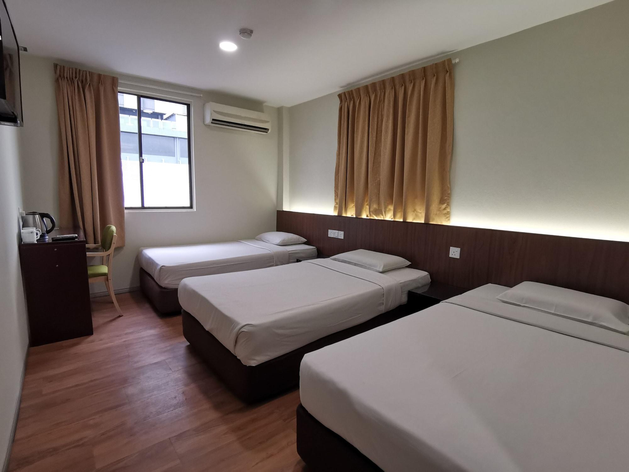 Hotel Holiday Кота-Кинабалу Экстерьер фото