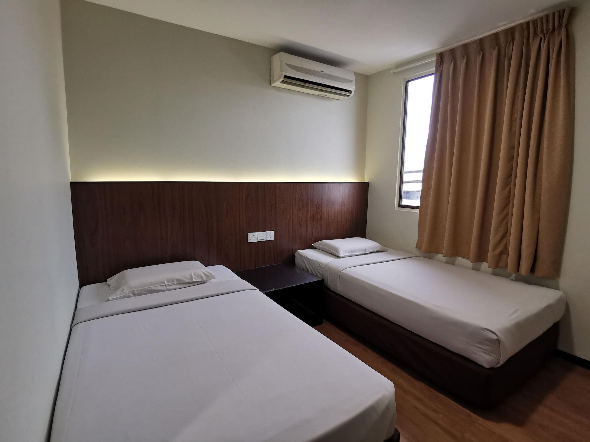 Hotel Holiday Кота-Кинабалу Экстерьер фото
